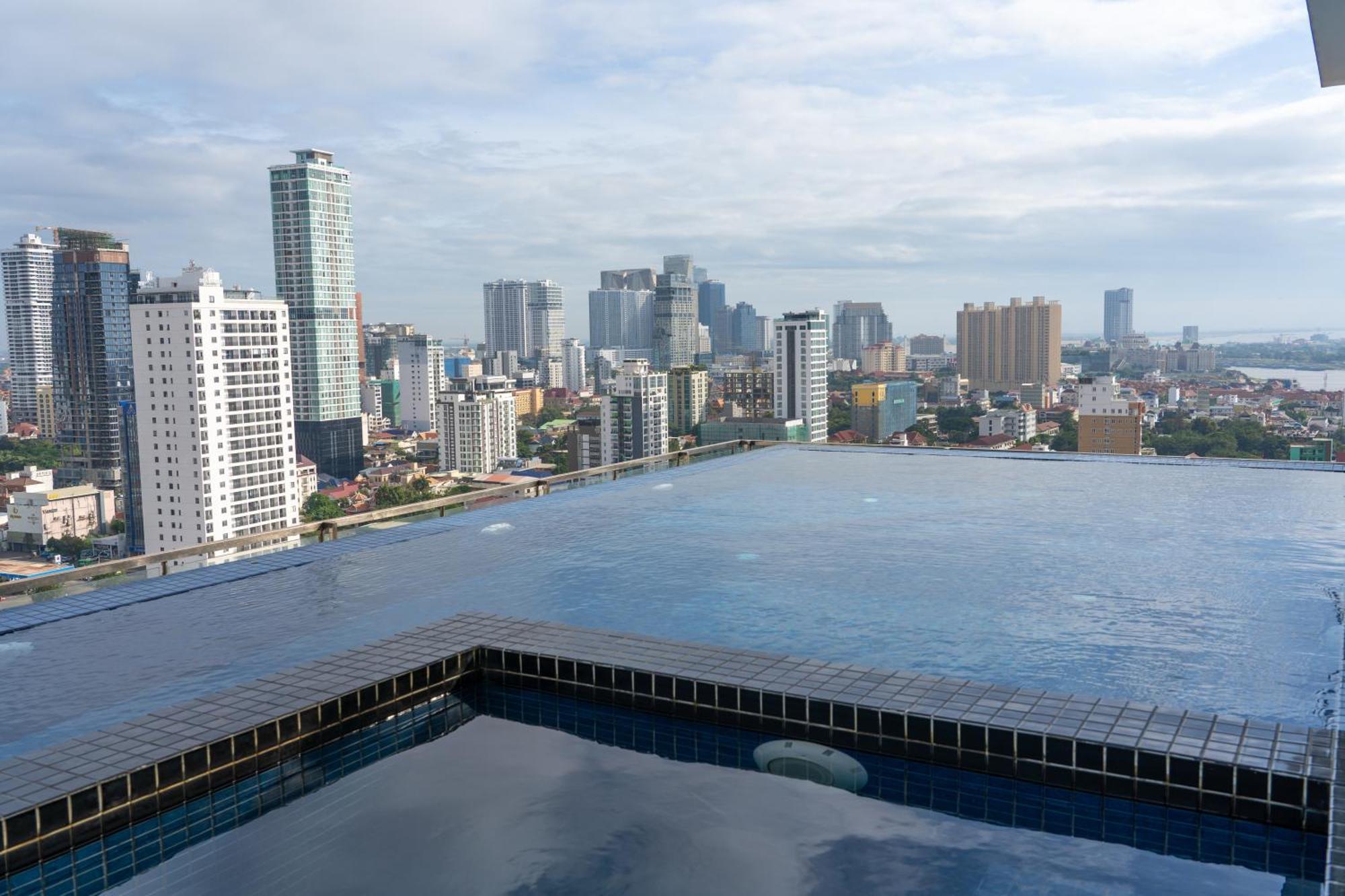 Parc21 Luxury Boutique Hotel Phnom Penh Exterior foto