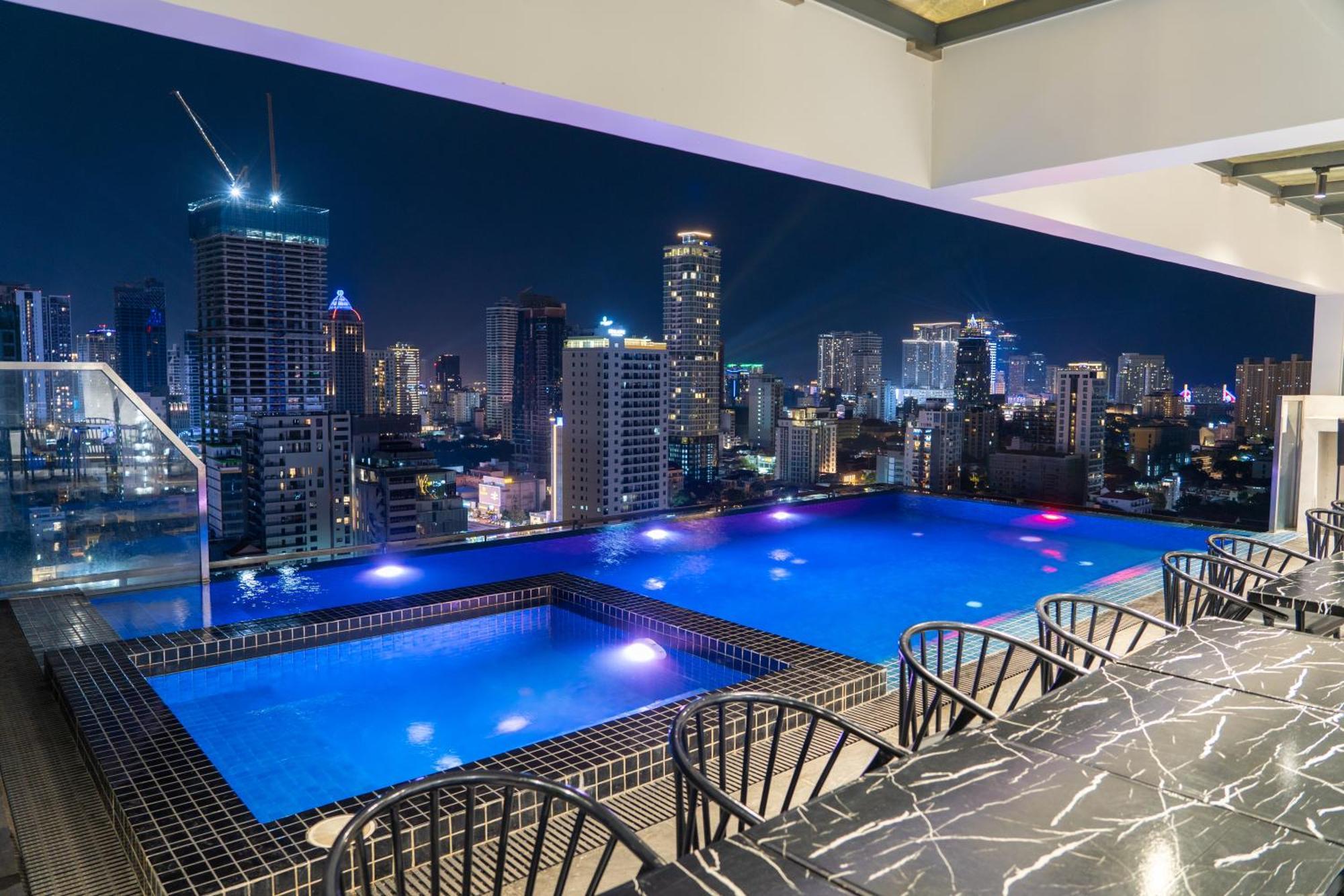 Parc21 Luxury Boutique Hotel Phnom Penh Exterior foto