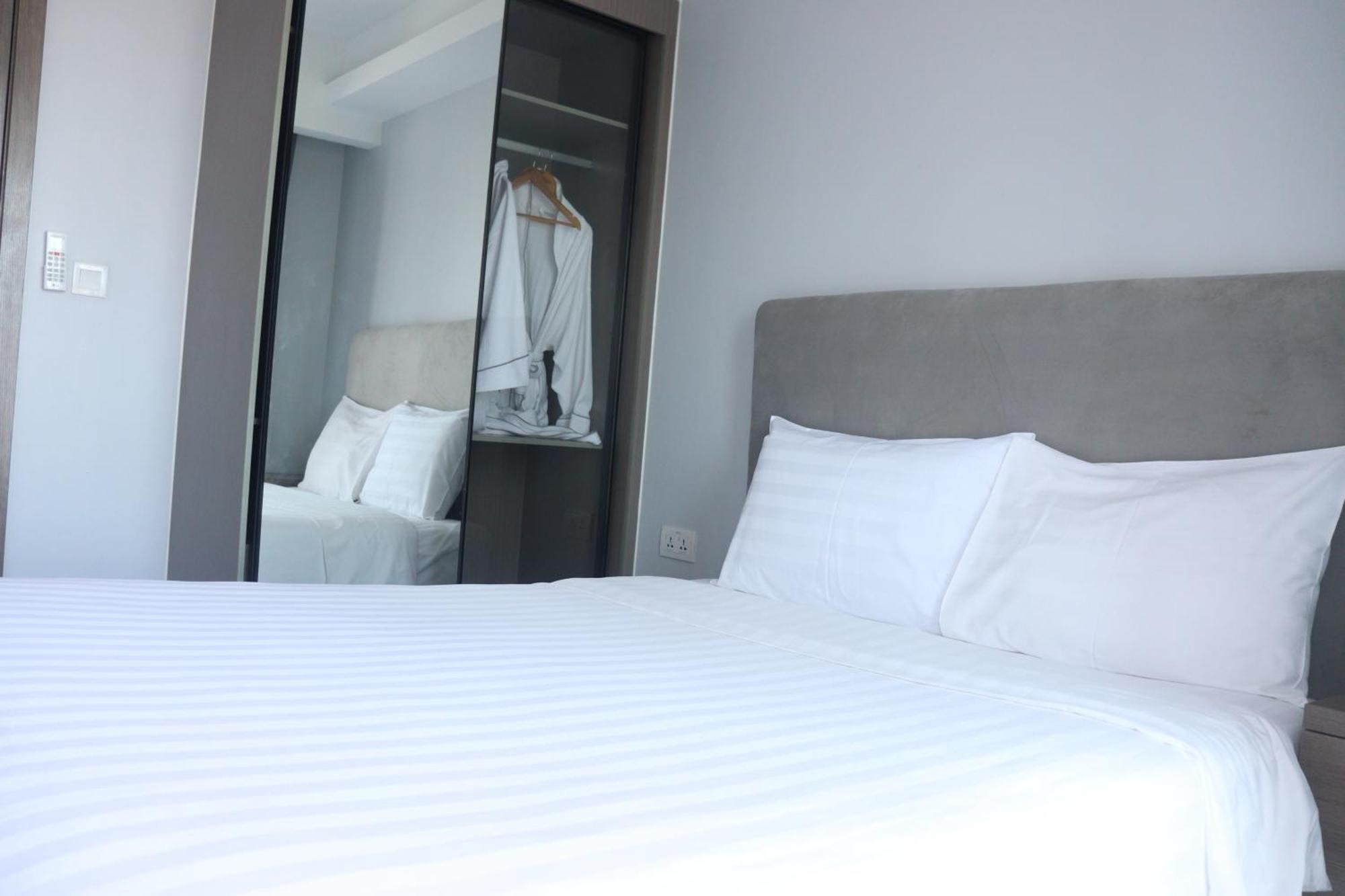 Parc21 Luxury Boutique Hotel Phnom Penh Exterior foto